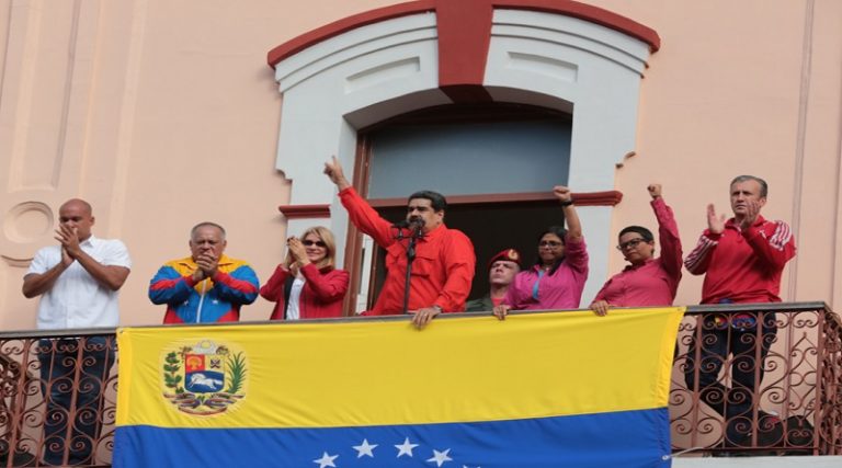 Jefe de Estado manifiesta su complacencia de ser venezolano y vivir junto al pueblo la construcción del futuro
