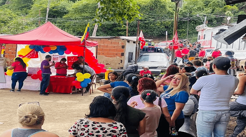 Militantes del PSUV debaten en asambleas de UBCH sus postulaciones de líderes en Caracas