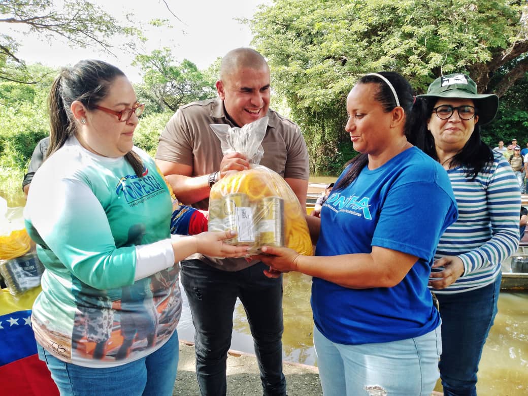 Gobierno Bolivariano entregó 152 microfinanciamientos a pescadores de Cojedes