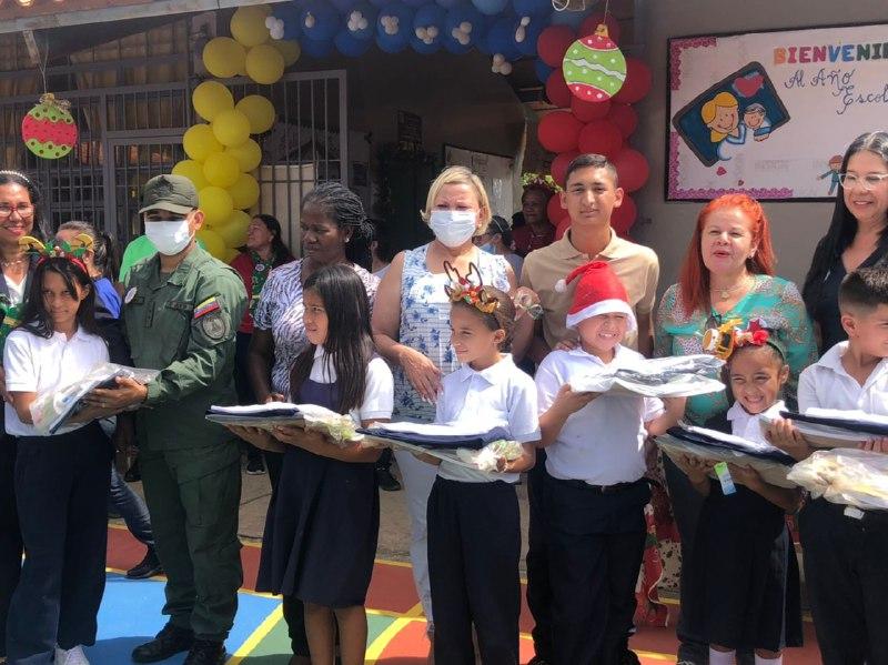 Zulia: Bricomiles rehabilitan escuela “Humberto Gotera” en San Francisco