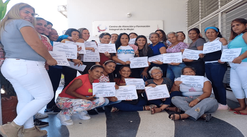 Acreditan saberes a 6.000 promotoras del Plan Nacional Parto Humanizado