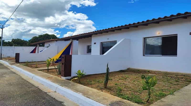 GMVV entrega viviendas dignas en varios estados de país