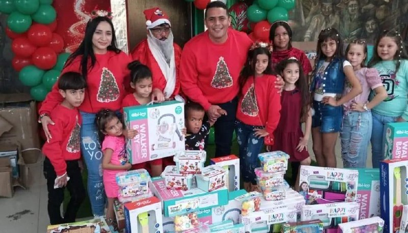 Zulia: Gobierno Bolivariano entregó regalos a niños y niñas