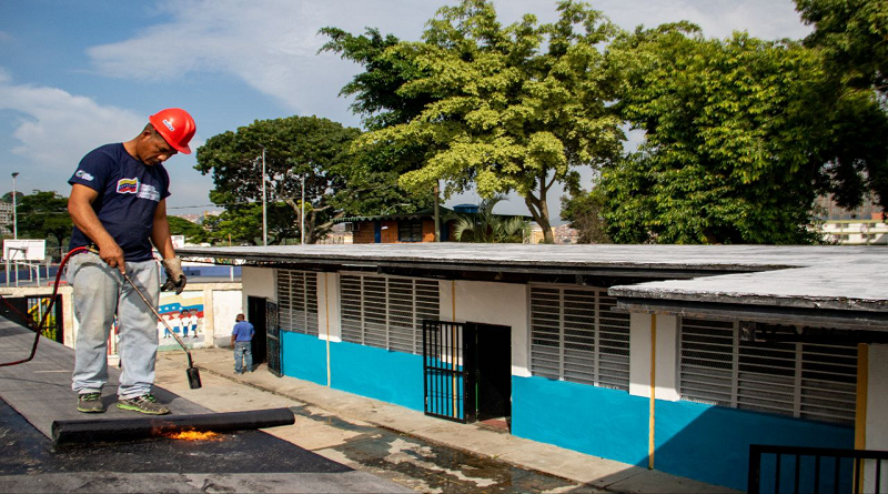 Bricomiles promueven la organización y acción para embellecer espacios escolares del país
