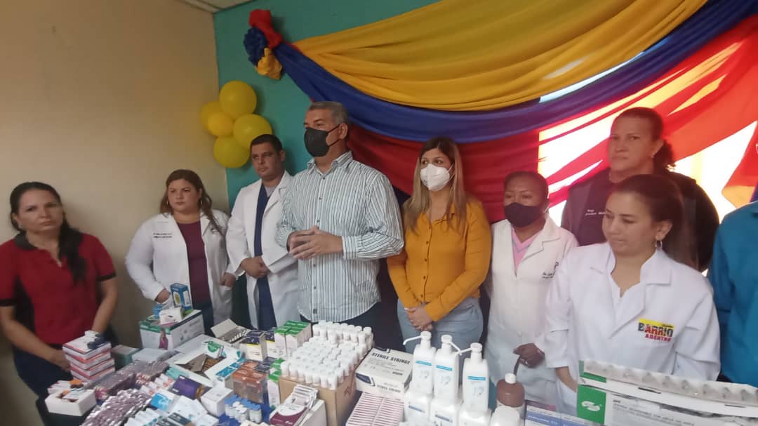Zulia: En Mara 18 centros de salud reciben equipamiento y dotación de insumos médicos quirúrgicos.