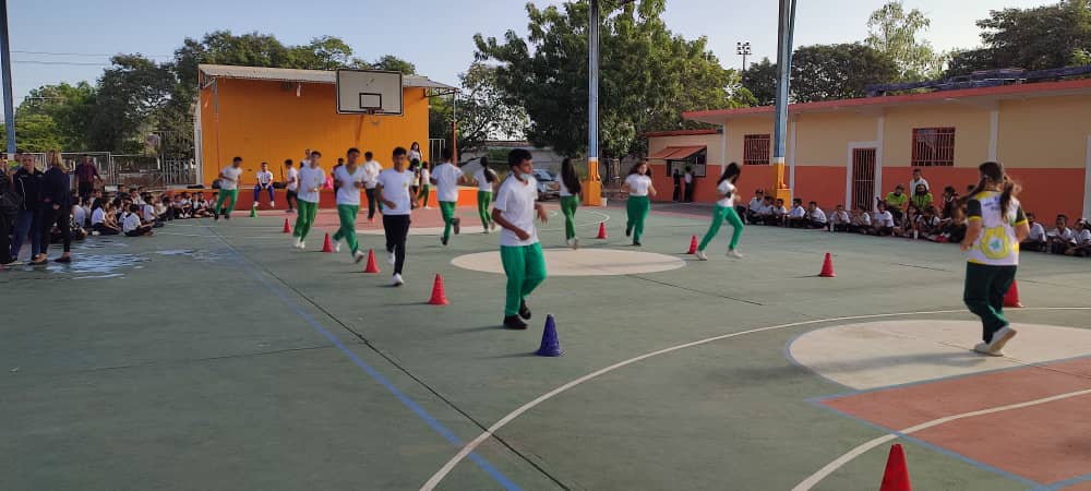 Zona Educativa realizó Festival de Educación Física y Deporte en Zulia