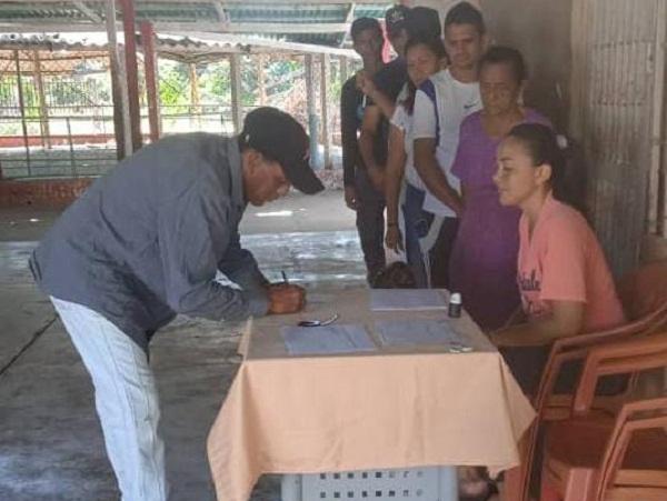 Zulia: En Miranda realizan elección del Comité Nacional de Tierra