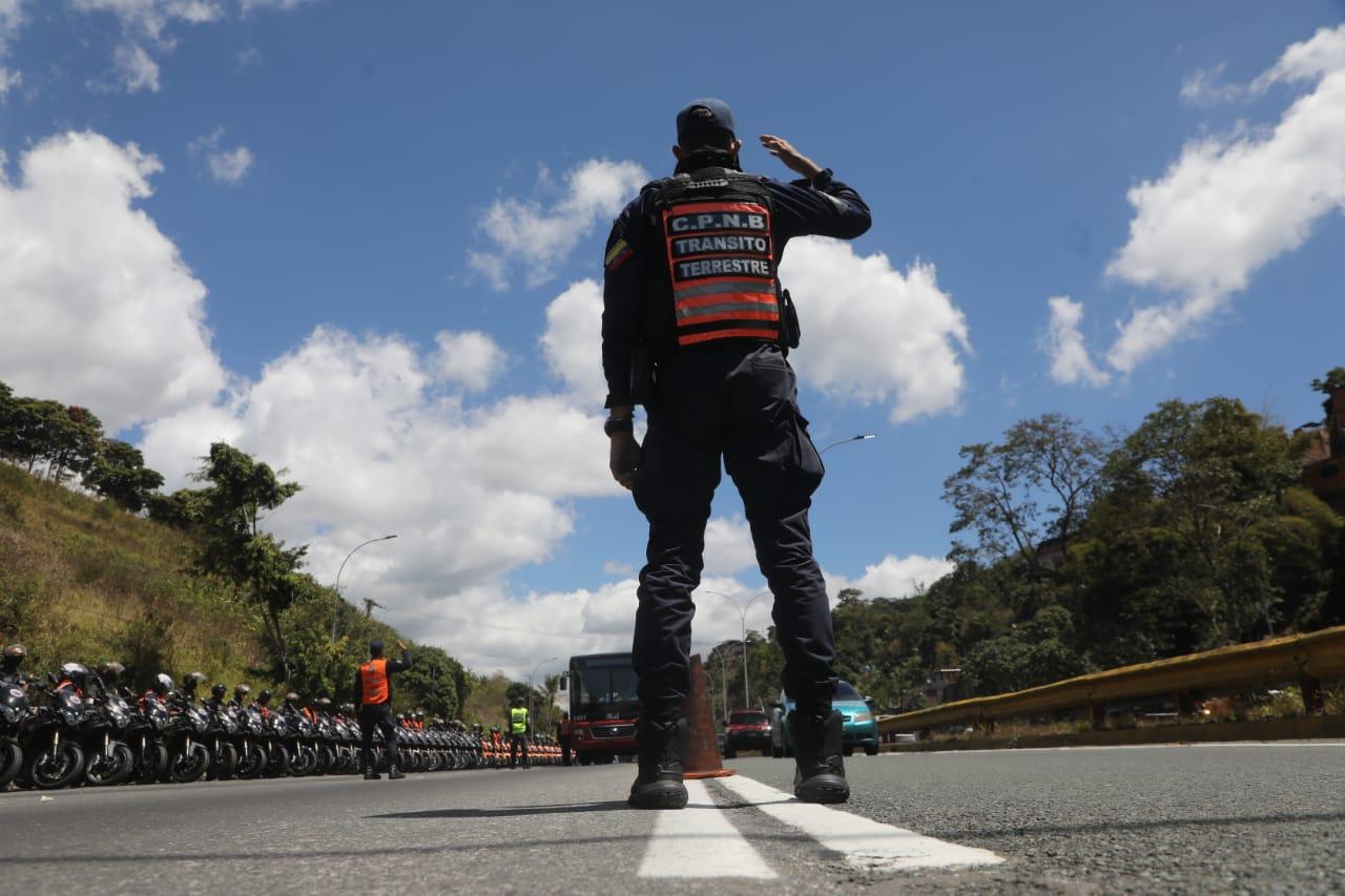 Supervisan dispositivo Carnavales Felices y Seguros 2023 en troncales del país
