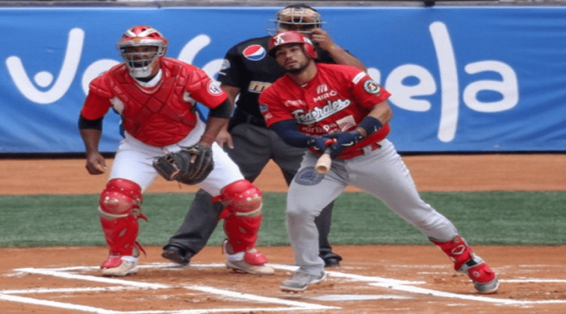 Panamá vence a Cuba en el Monumental Simón Bolívar