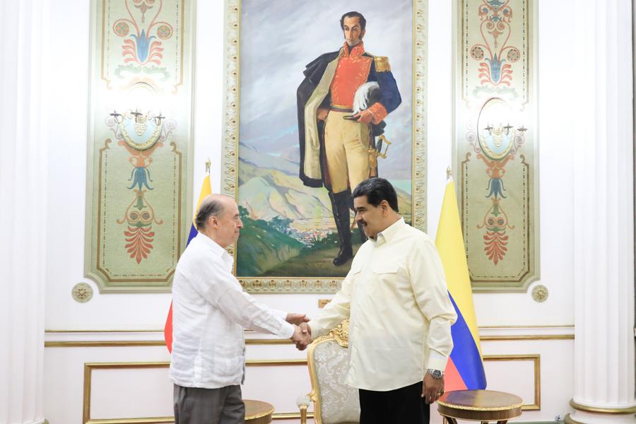 Presidente Maduro recibió al canciller colombiano Álvaro Leyva