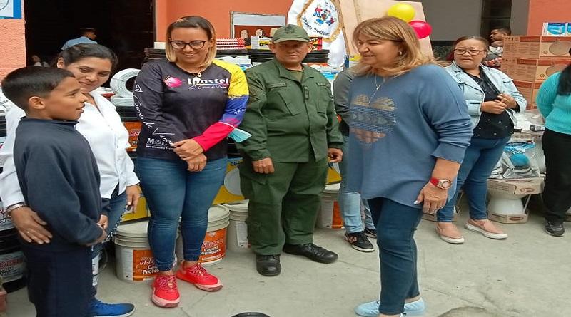 Más de 13 mil escuelas cuentan con el 100 % de materiales para rehabilitación integral