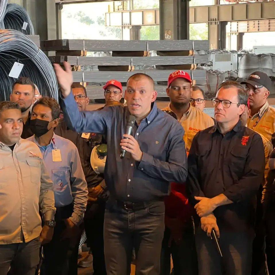 Ministro Abreu visitó empresas tuteladas por CVG