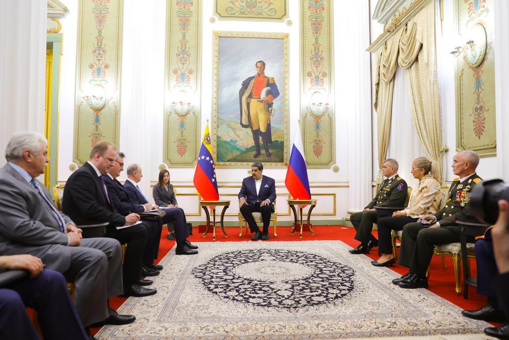 Presidente Maduro y secretario del Consejo de Seguridad de Rusia revisaron cooperación bilateral