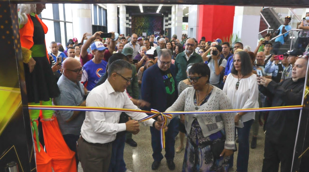 Inaugurada 18ª FILVEN La Guaira