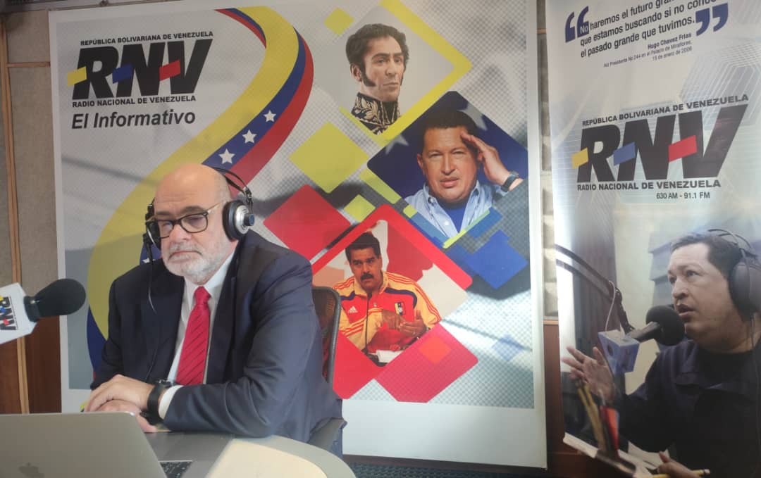 Salas Romer arremete contra Capriles