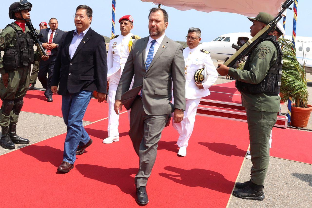 Arriba a Venezuela Presidente de Bolivia para III Comisión de Integración Conjunta