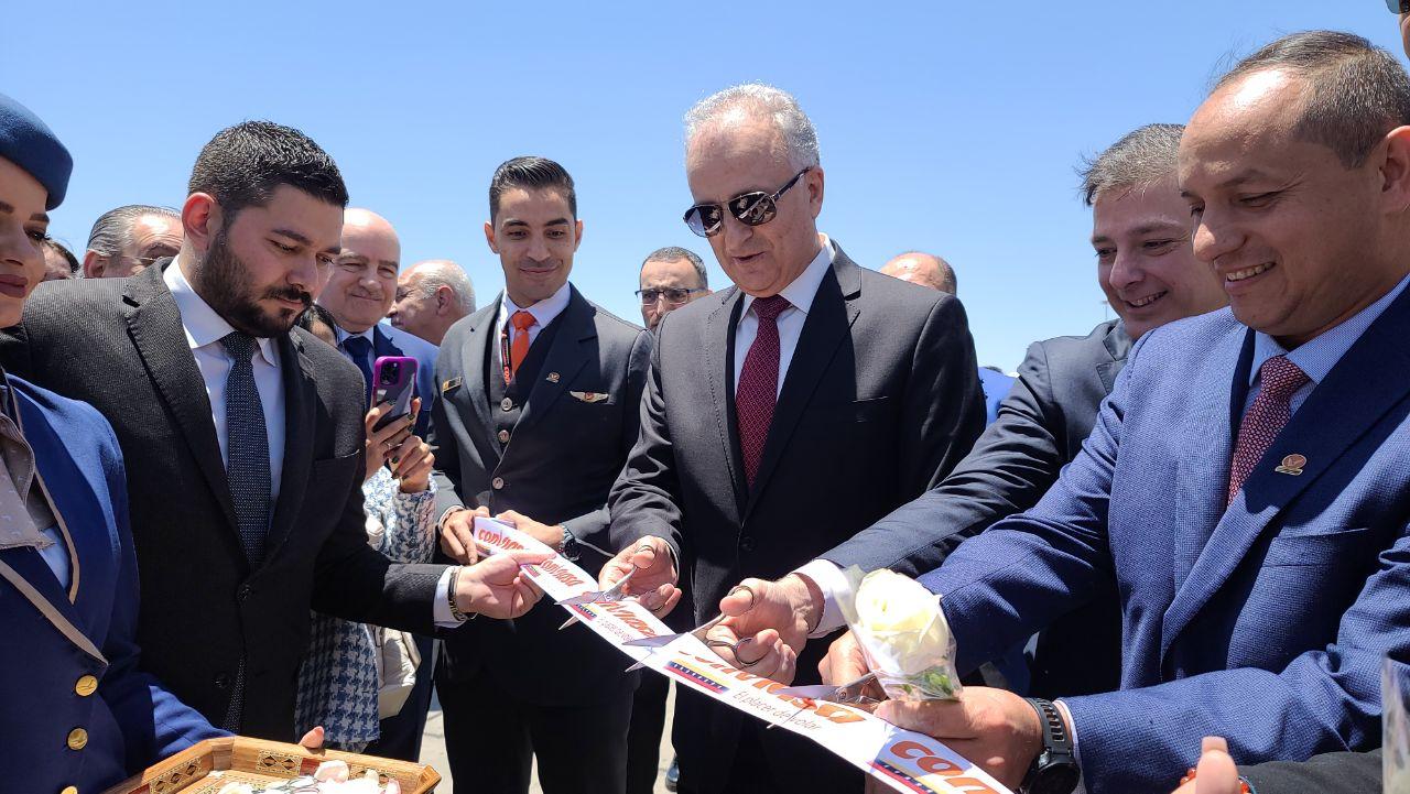 EN FOTOS | Realizan primer vuelo de conexión directa Caracas-Damasco