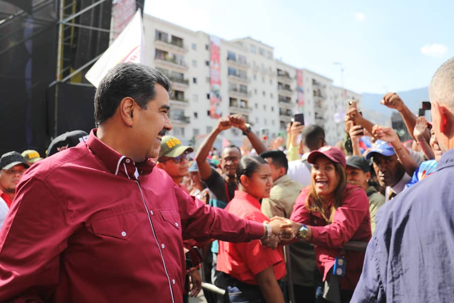 Presidente Maduro autoriza uso de macolla petrolera para pago de prestaciones sociales