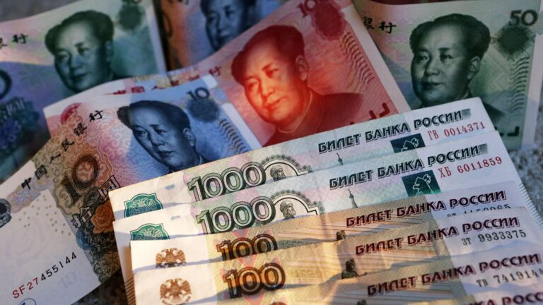 Aumentan los acuerdos comerciales entre Rusia y China sin usar el dólar