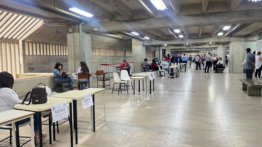 Candidato a rector denuncia retraso irregular en elecciones para renovar autoridades en la UCV