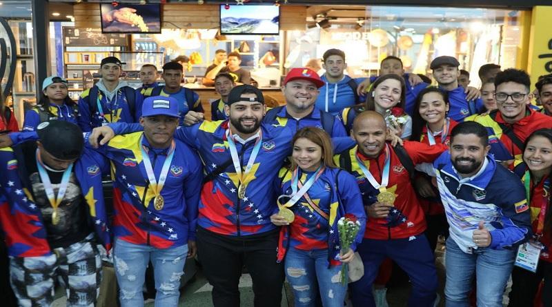 Presidente Maduro elogia a la Generación de Oro por poner en alto el tricolor patrio