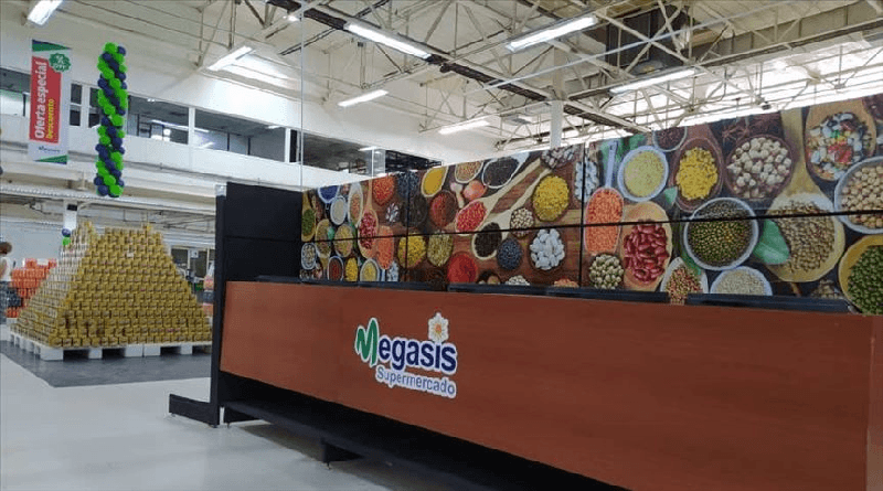 Presidente Seyed Ebrahim Raisi visita supermercado iraní Megasis en Caracas