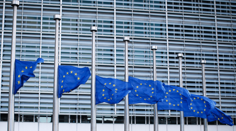 Comisión Europea afirma que alcanzar acuerdo con Mercosur es prioridad