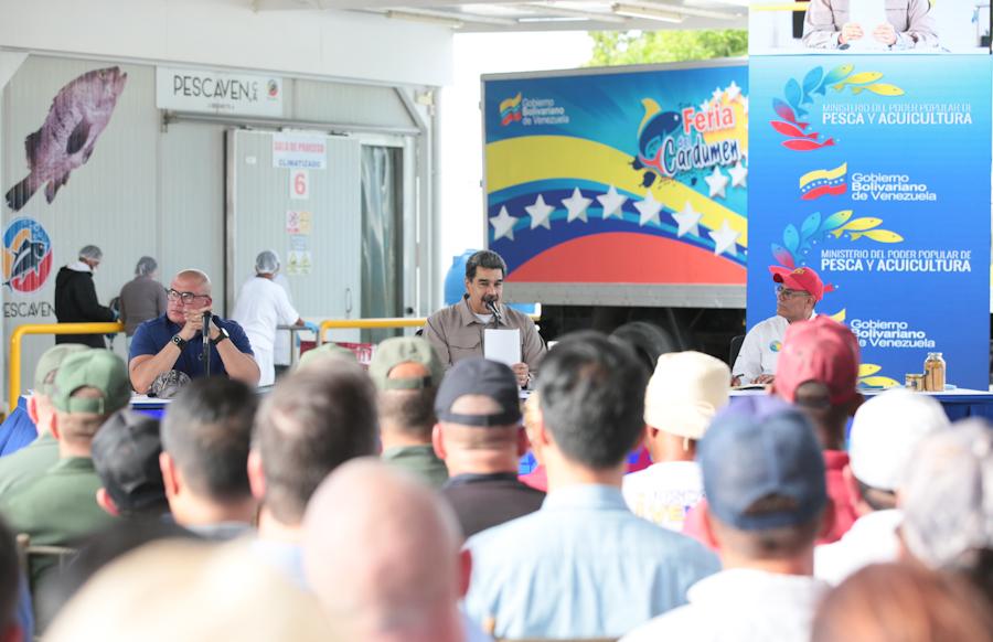 Presidente llama a gobernadores y alcaldes a priorizar agenda productiva en las regiones