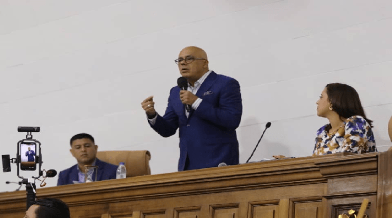 Aprueban Proyecto de Acuerdo en repudio a quinta resolución sobre inhabilitaciones políticas