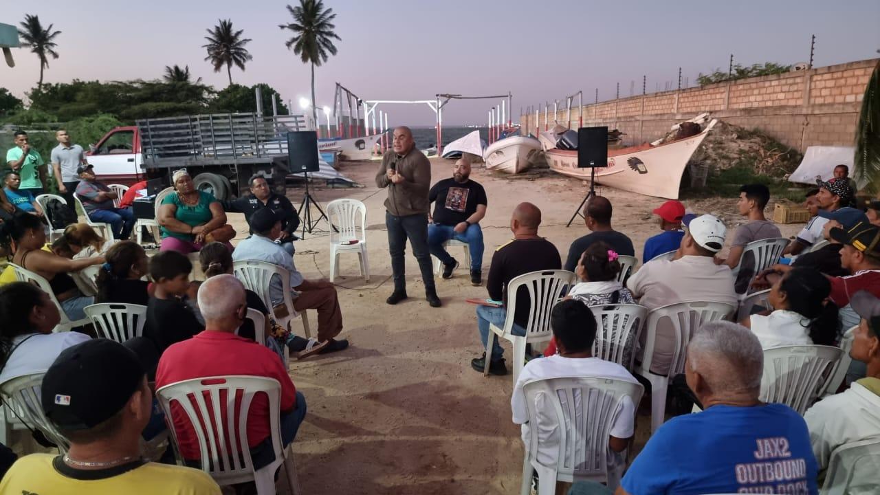 Junto a pescadores iniciará plan de acción para sanear el Lago de Maracaibo