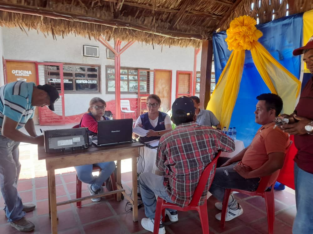 Alcaldía de la Guajira realizó jornada de trámites de documentos para vehículos y motos