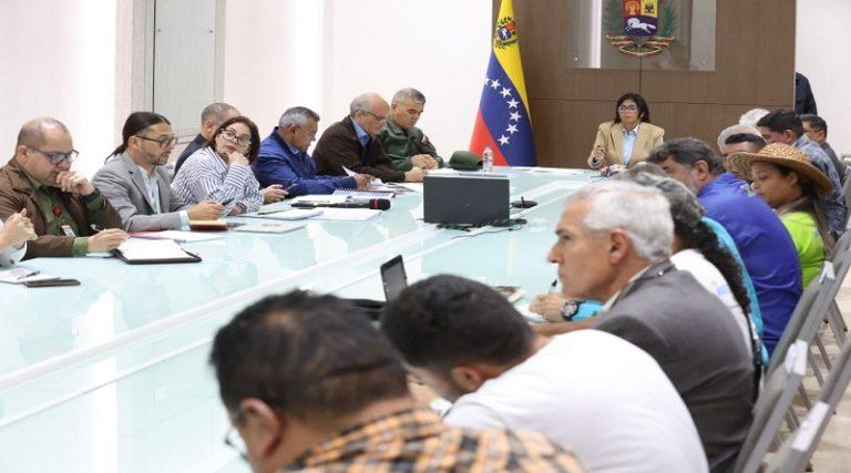 Evalúan plan de atención para productores agrícolas de la Región Andina