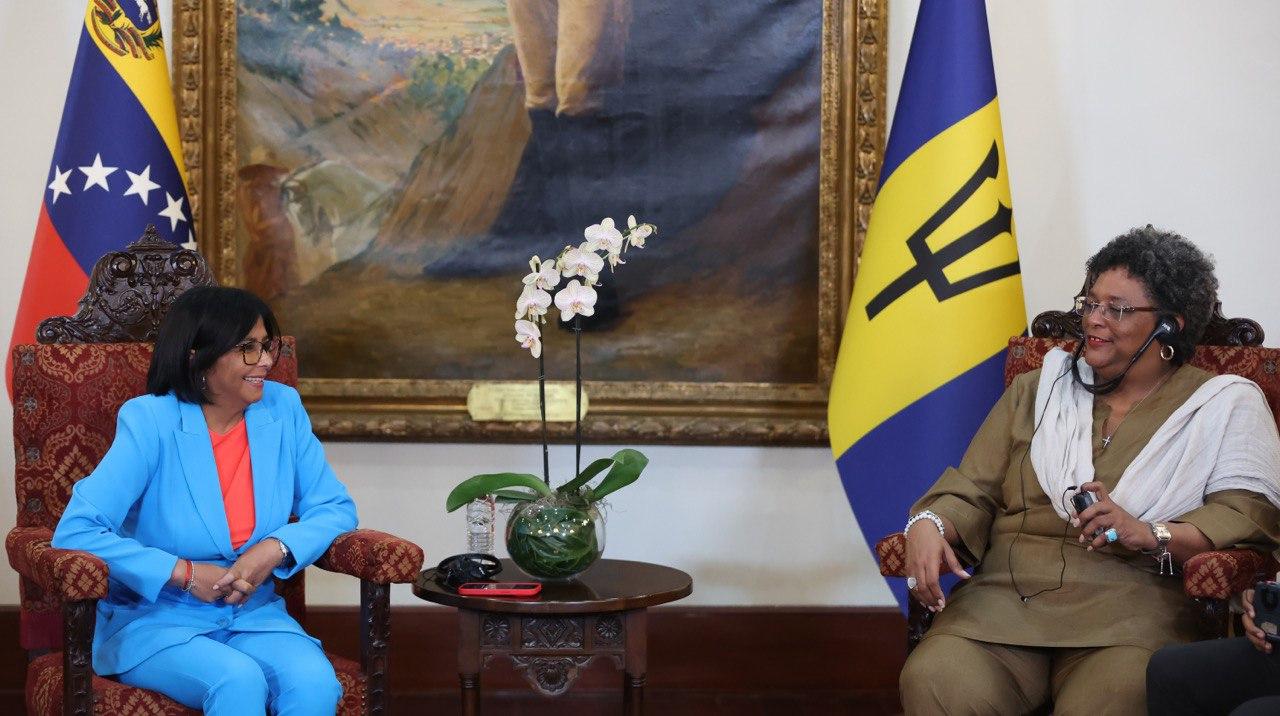 Vicepresidenta ejecutiva Delcy Rodríguez se reúne con primera ministra de Barbados
