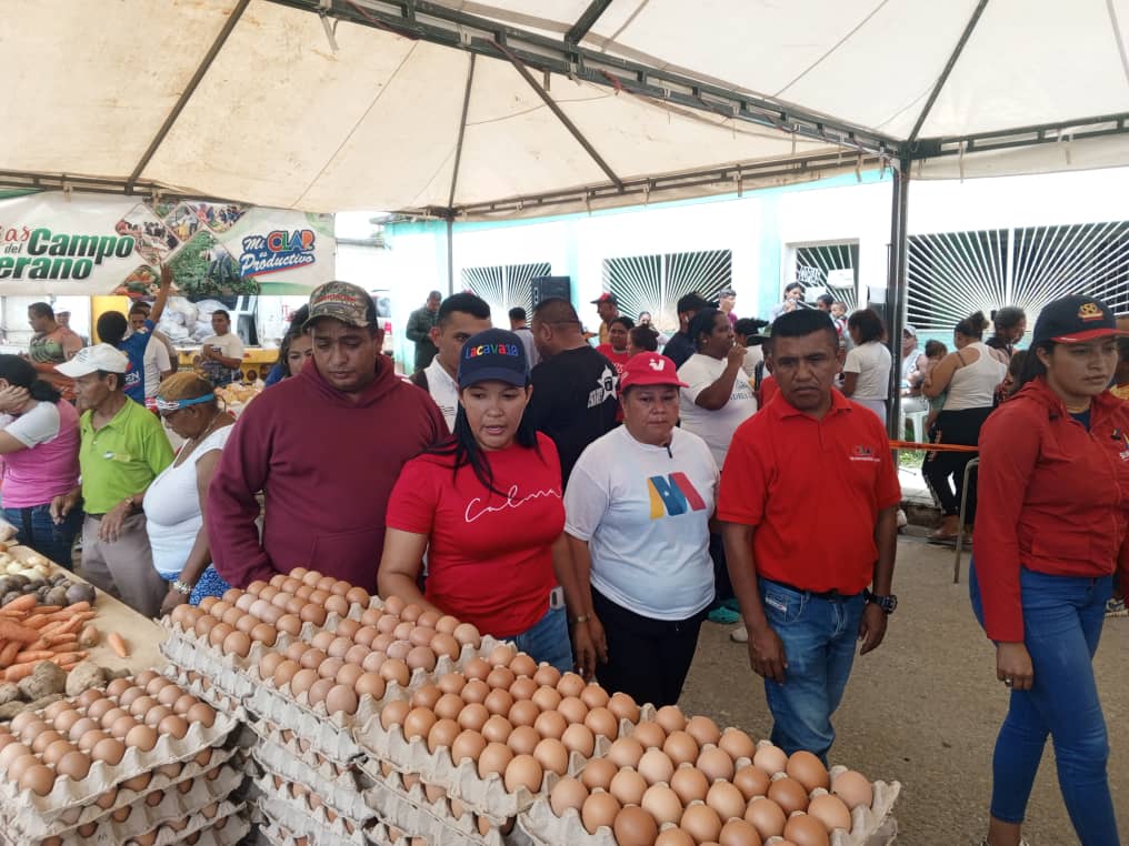 Feria del Campo Soberano atendió a más de 13 comunidades de Rafael Urdaneta en Valencia