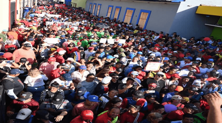 Pueblo venezolano defiende el bienestar y la soberanía de la patria
