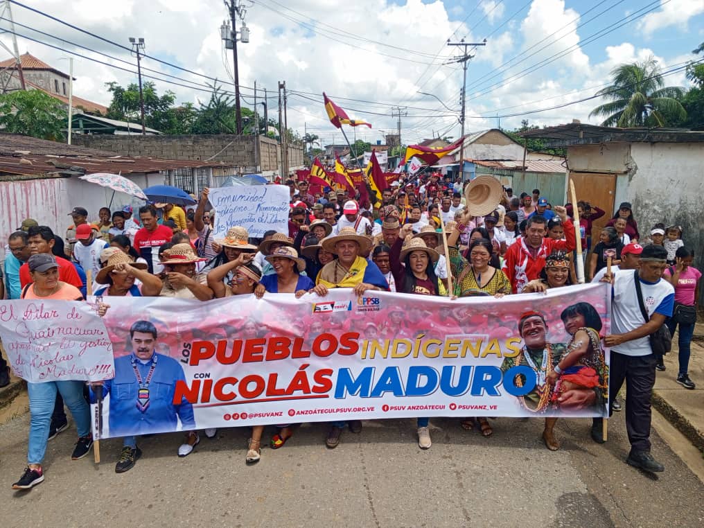 ¡PUEBLOS INDÍGENAS DE ANZOÁTEGUI CON MADURO!