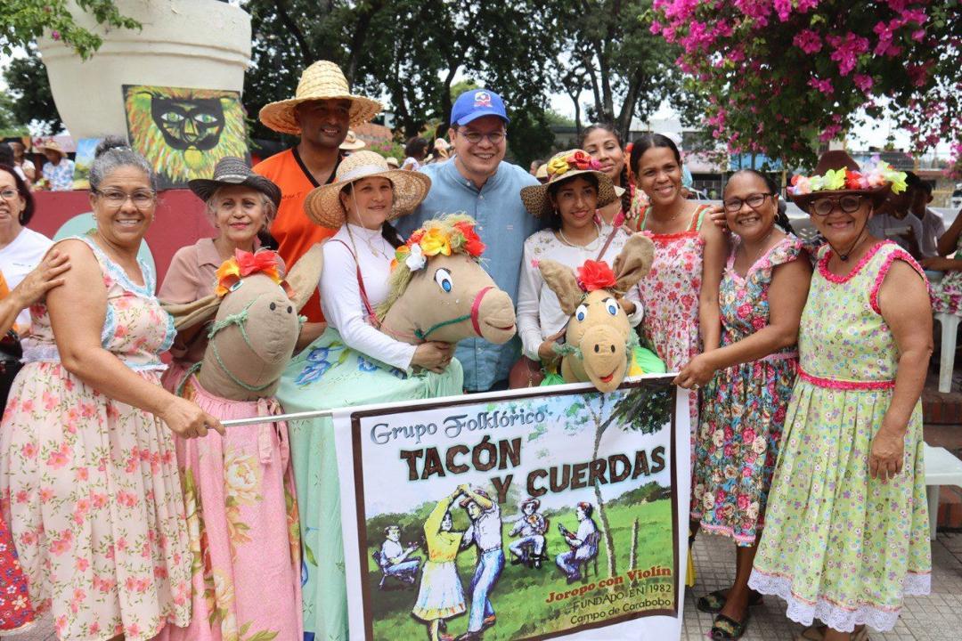 Con un despliegue de actividades culturales Alcaldía de Valencia celebró Día Mundial del Folklore