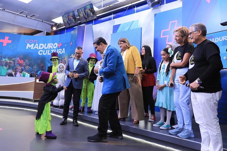 Presidente Maduro instruye multiplicar núcleos del Movimiento Teatro “César Rengifo” en instituciones educativas
