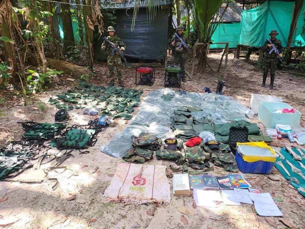 Desmantelados otros dos campamentos logísticos de grupos Tancol en el cerro Yapacana