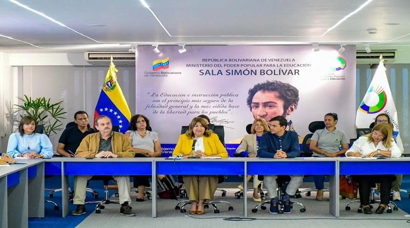 Revisan avances del Plan Nacional de Formación Docente en el MPPE