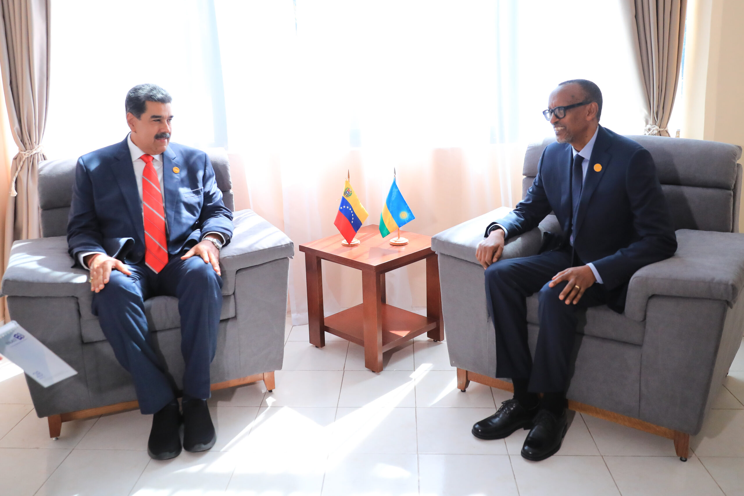 Presidentes de Venezuela y Ruanda profundizan cooperación en áreas estratégicas
