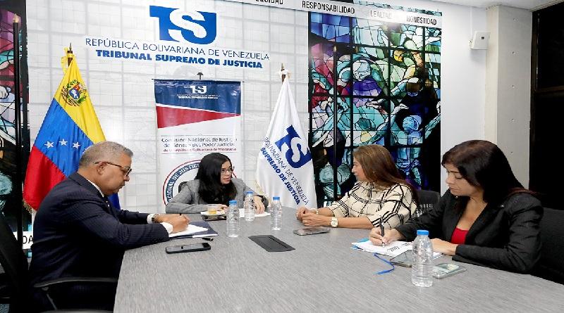 Fortalecen planes de lucha contra violencia hacia mujeres