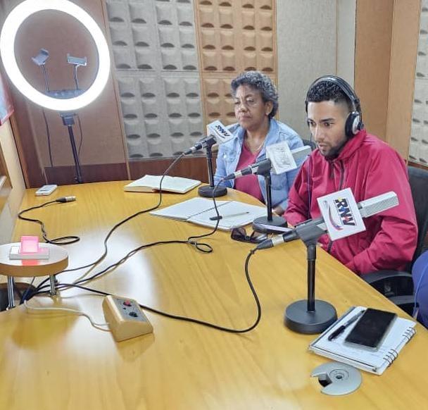Jóvenes valencianos pioneros en la conformación del Instituto Autónomo Municipal de la Juventud