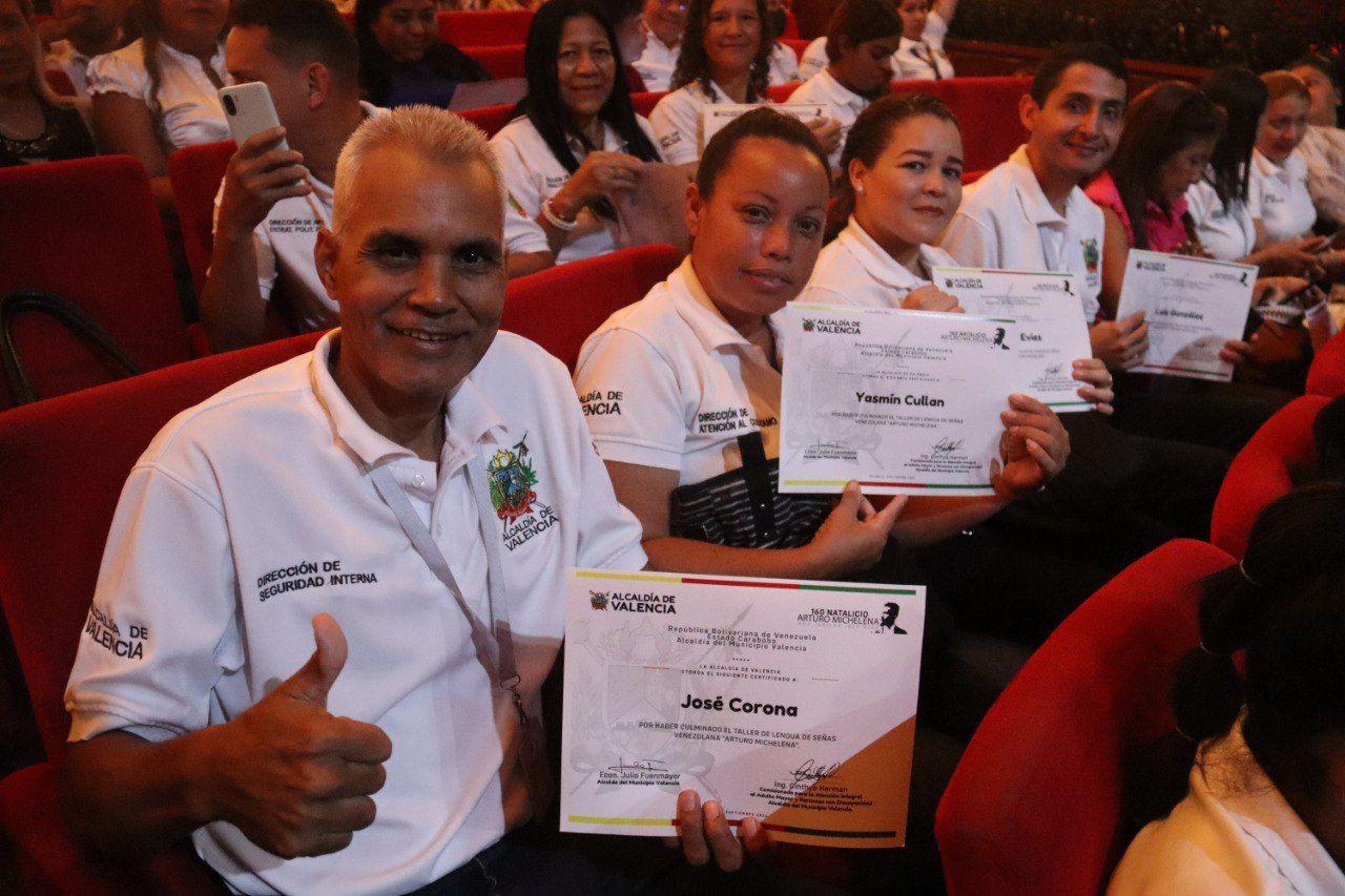 Alcaldía de Valencia entregó certificados a aprendices de «Lenguas de Señas Venezolanas»