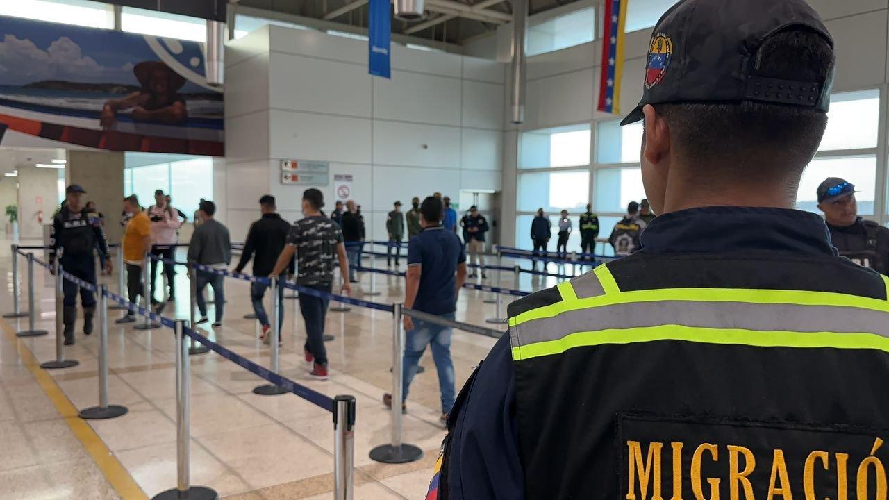 ¡Plan vuelta a la Patria! Aviones de Conviasa llegan a Texas para primeros vuelos de repatriados venezolanos