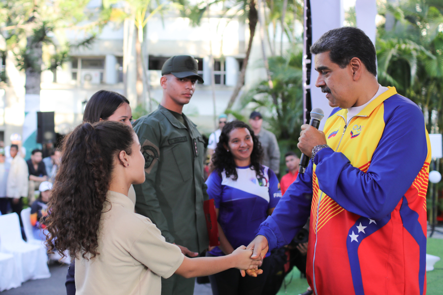 Presidente Maduro insta a la consolidación del Poder Estudiantil