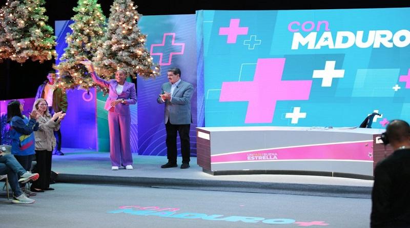 Yulimar Rojas representa el amor por Venezuela