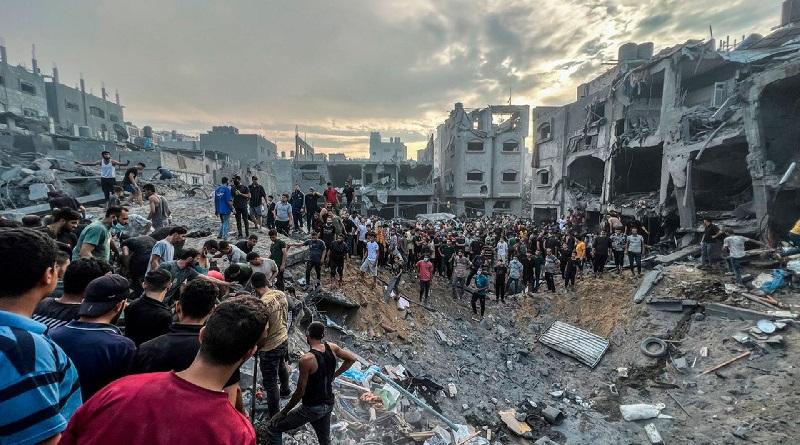 Asciende a ocho mil 796 los fallecidos por ataques israelíes en Gaza