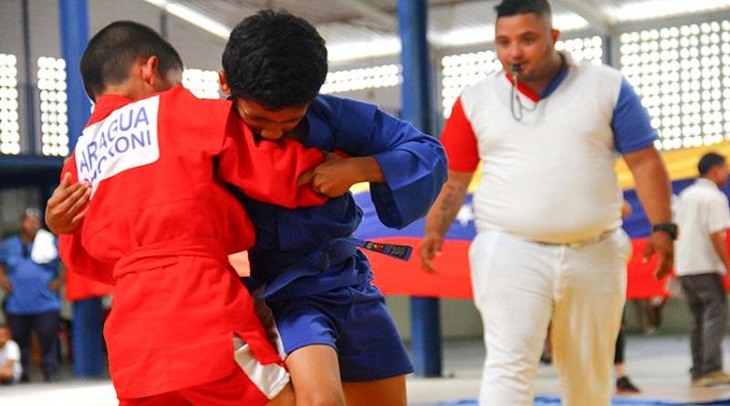 Selección de Sambo merideña obtienen preseas en Campeonato de Combat en Aragua