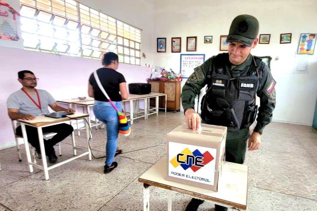 Zulianos participaron masivamente en el simulacro electoral de este domingo
